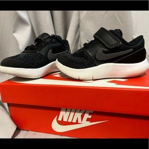 Nike Flex Contact Shoes